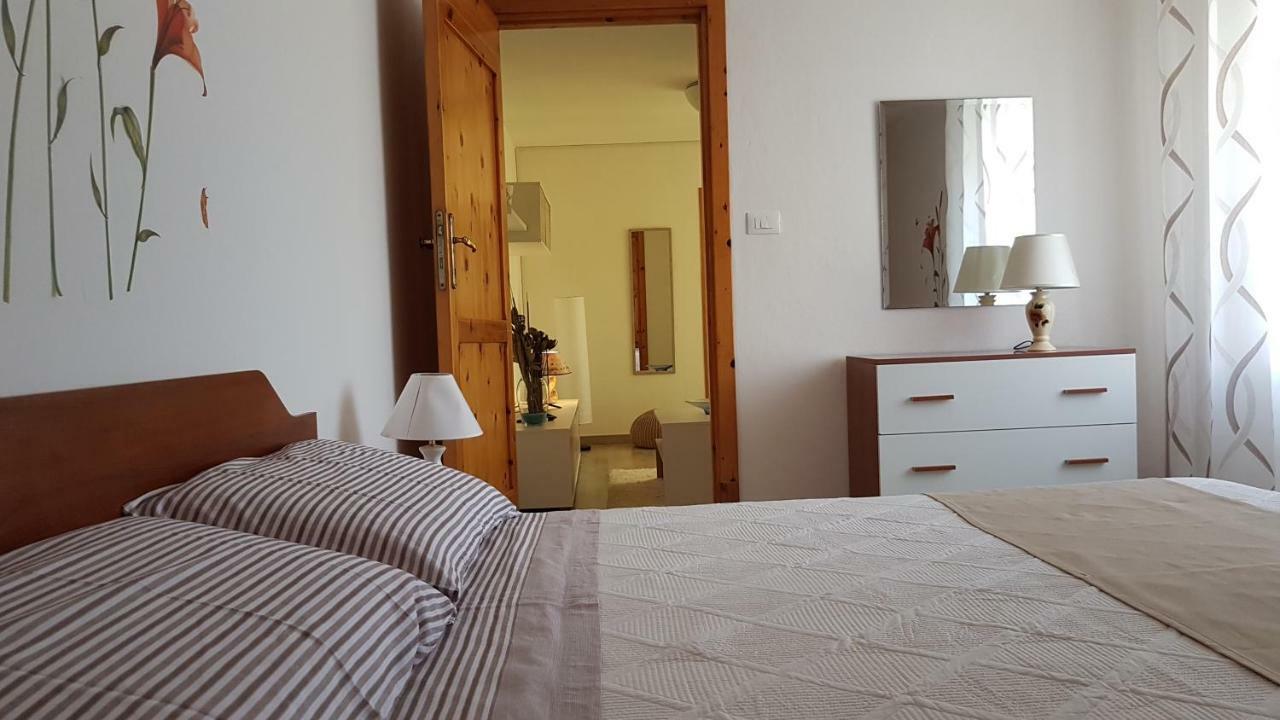 Appartamento Vacanze La Maddalena Ла-Маддалена Экстерьер фото